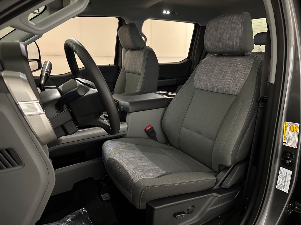New 2026 Gray Ford XLT image 28