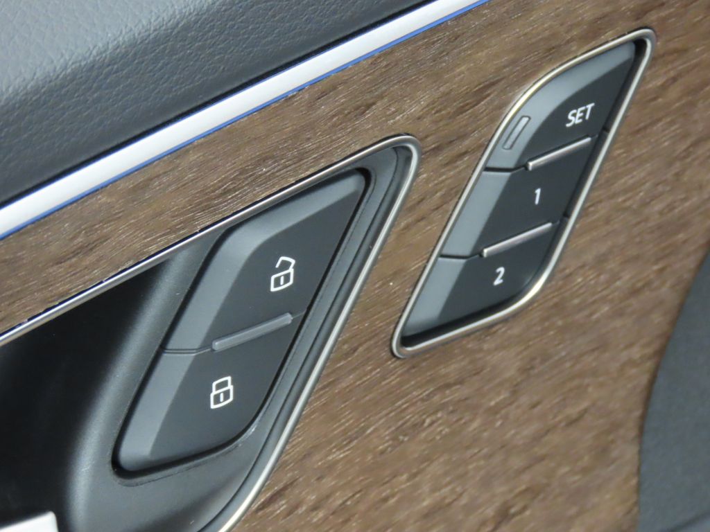 Thumbnail: 2026 Audi Q7 - 28