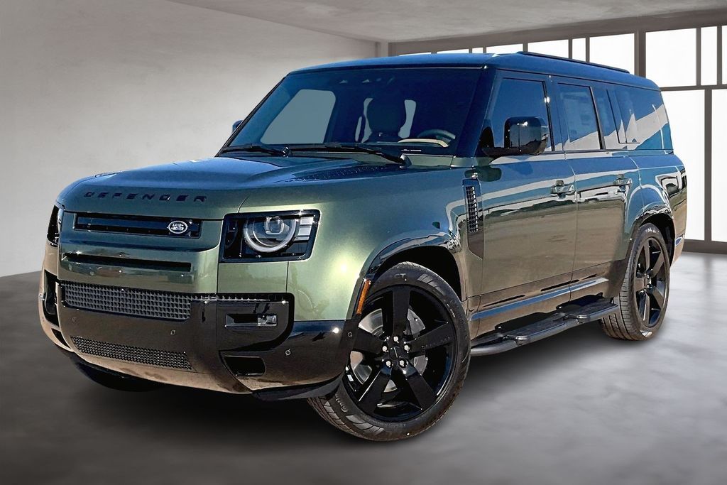 2026 Land Rover Defender 130 P400 X-Dynamic SE AWD