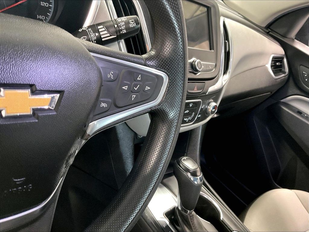 2019 Chevrolet Equinox — photo 24