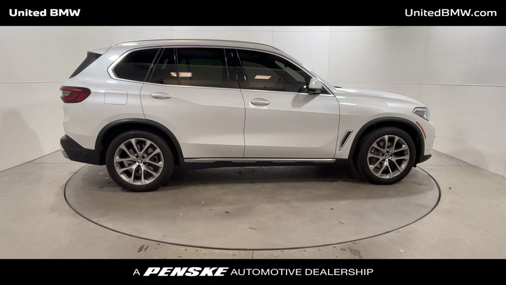 2021 BMW X5 sDrive40i 9