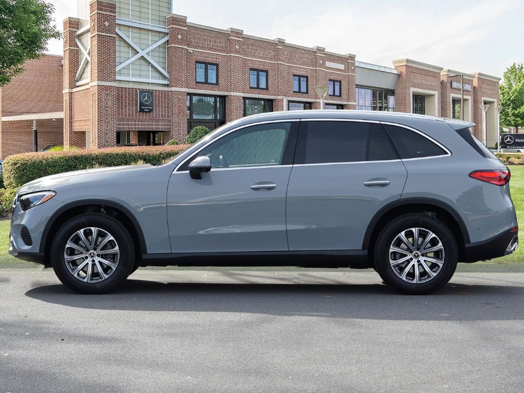 Thumbnail: 2026 Mercedes-Benz GLC - 8