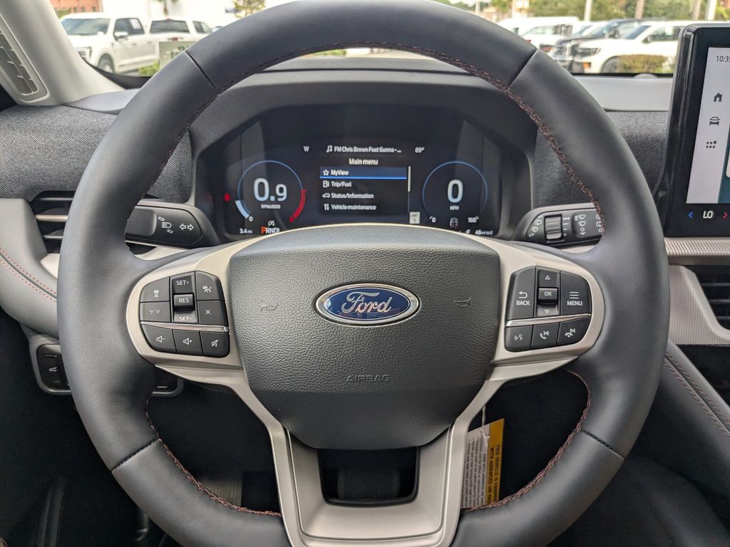 2025 Ford Explorer Active