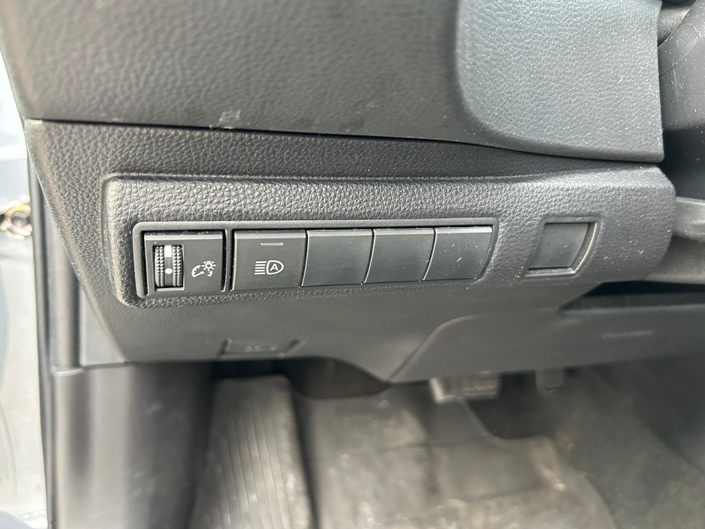 Thumbnail: 2022 Toyota Corolla - 17