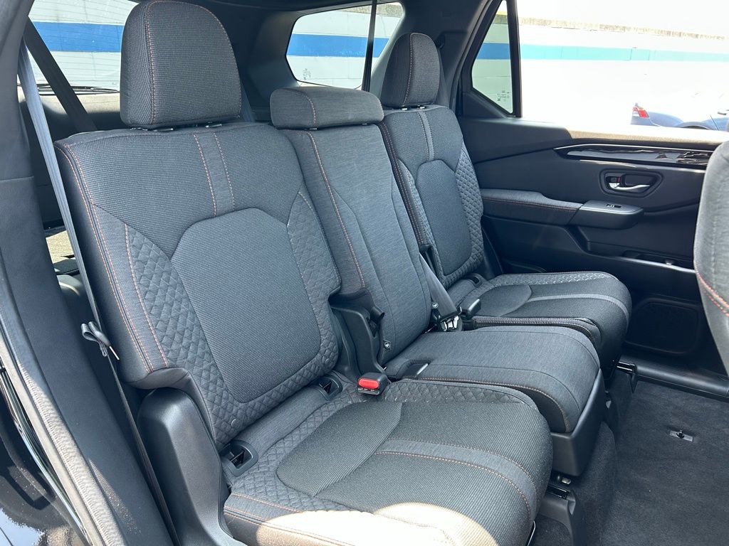 2025 Honda Pilot Sport 22
