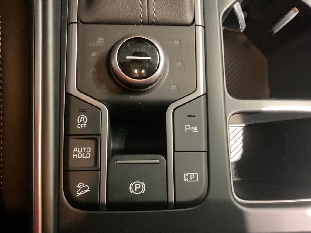 New 2026 Gray Kia S image 12