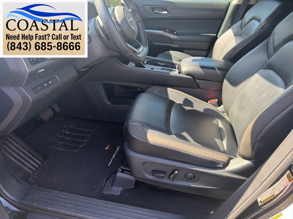 2025 Nissan Pathfinder SL Black at Lugoff Nissan