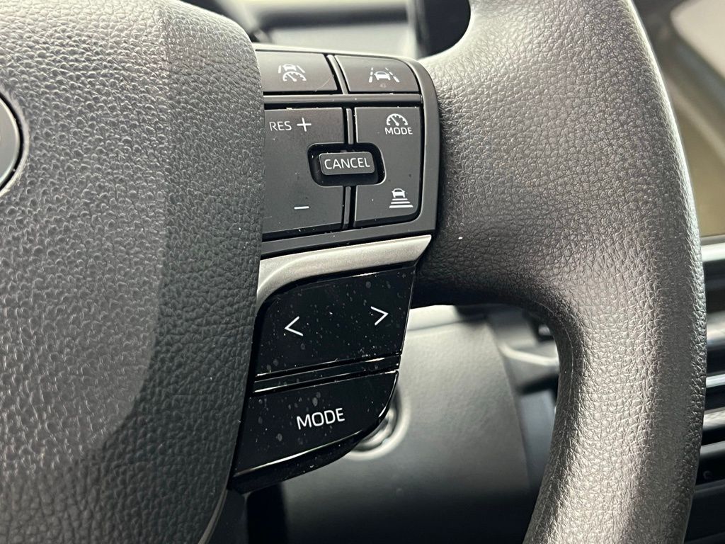 Thumbnail: 2025 Toyota Camry - 17