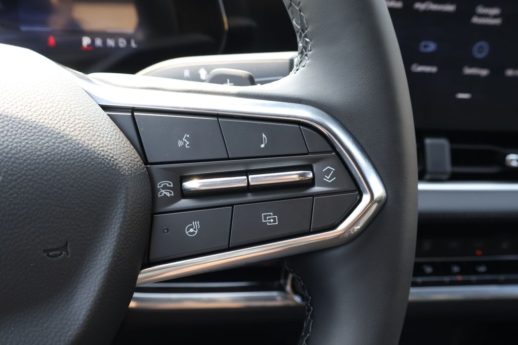 Thumbnail: 2027 Chevrolet Equinox - 23