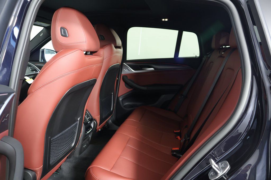Thumbnail: 2025 BMW X4 - 6