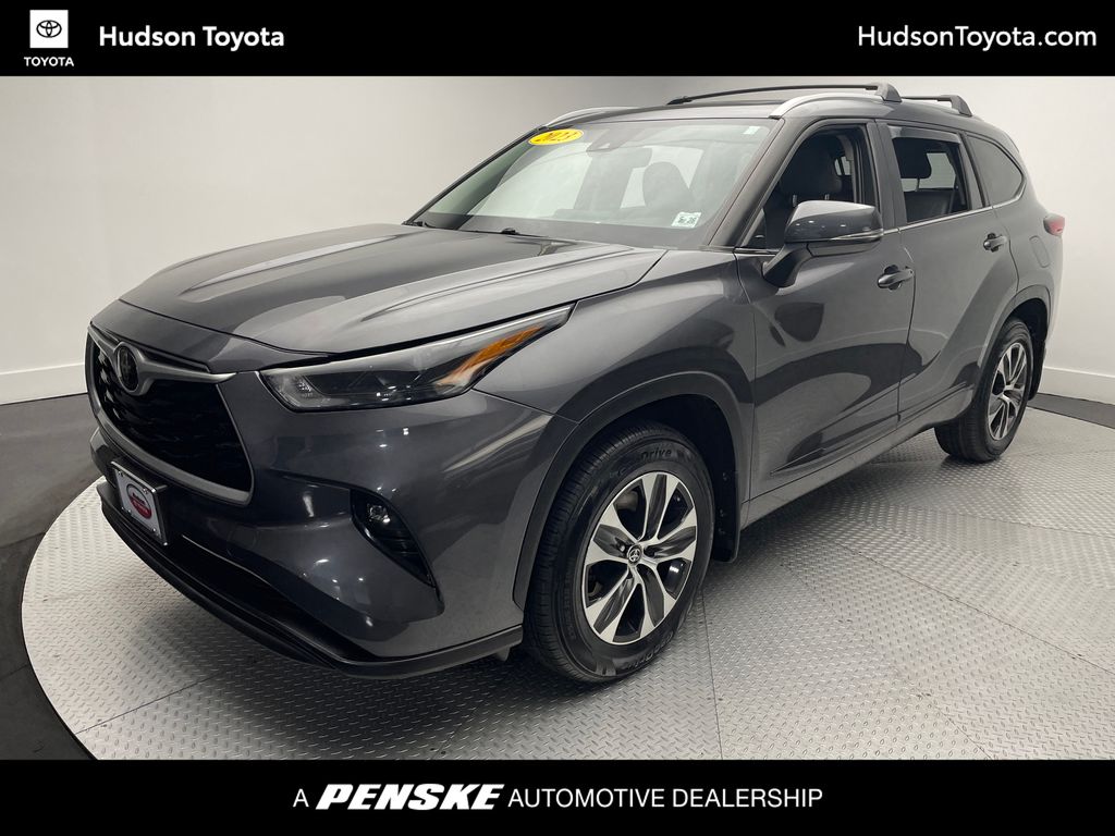 Thumbnail: 2023 Toyota Highlander - 1