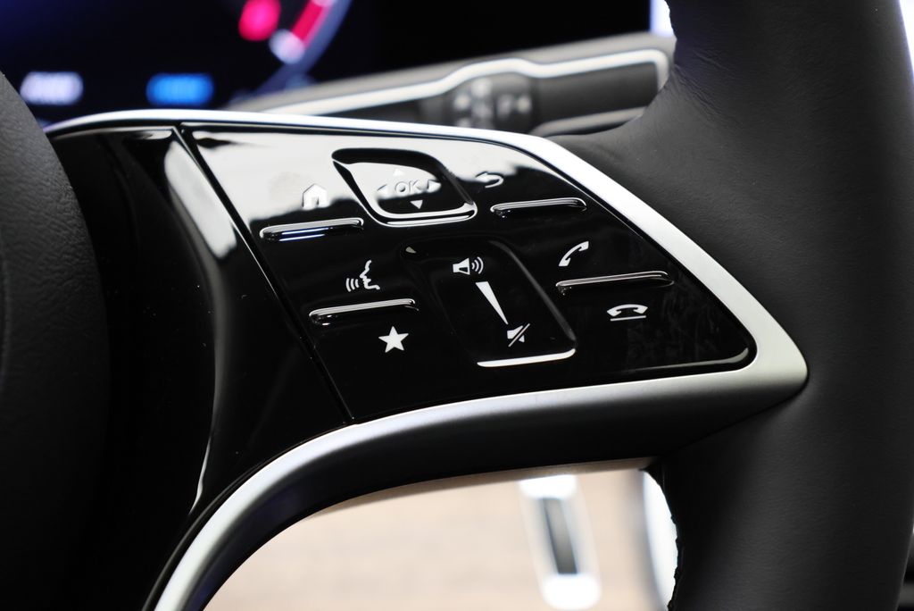 Thumbnail: 2026 Mercedes-Benz GLE - 22