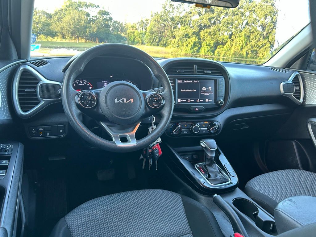 Thumbnail: 2022 Kia Soul - 12