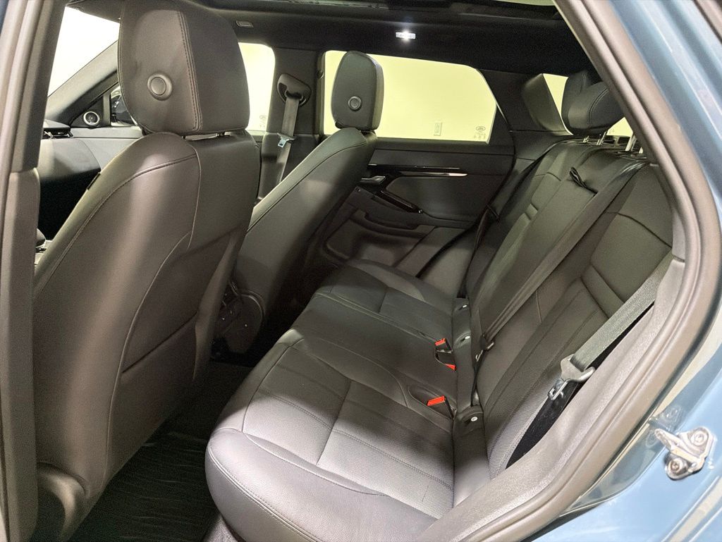 Certified Used 2026  Land Rover S image 22
