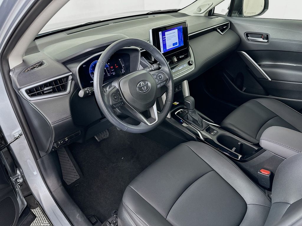 Thumbnail: 2023 Toyota Corolla Cross - 9