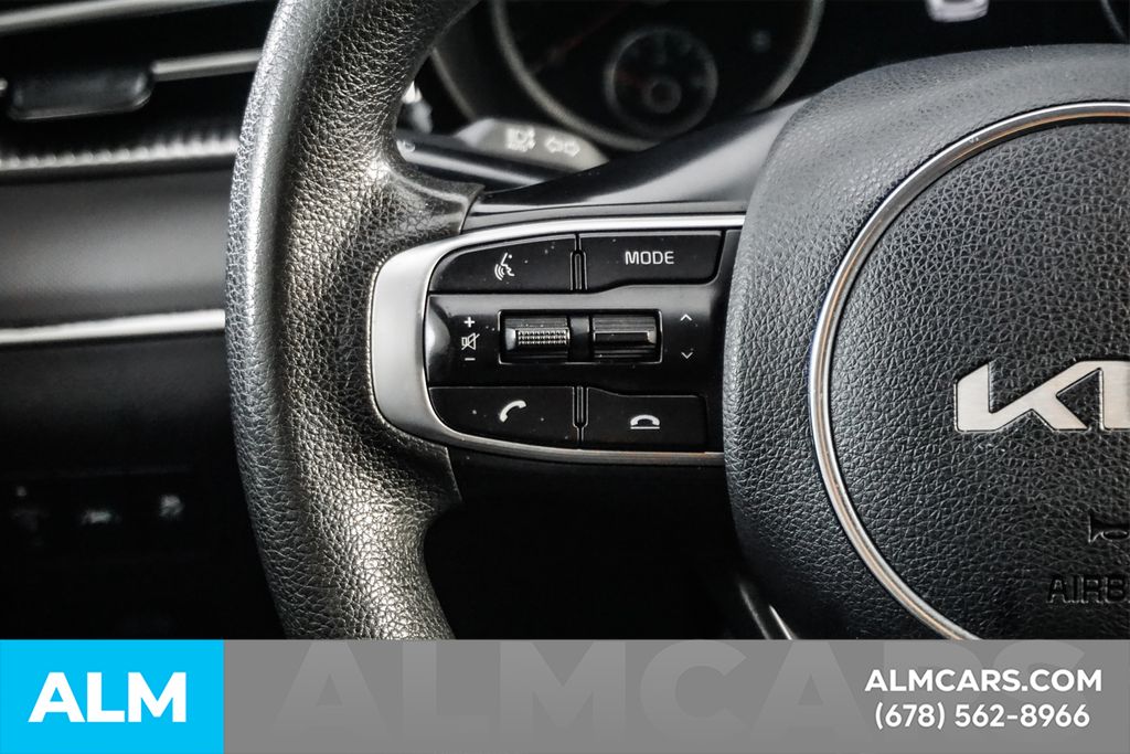 Used 2022 Silver Kia LX image 25