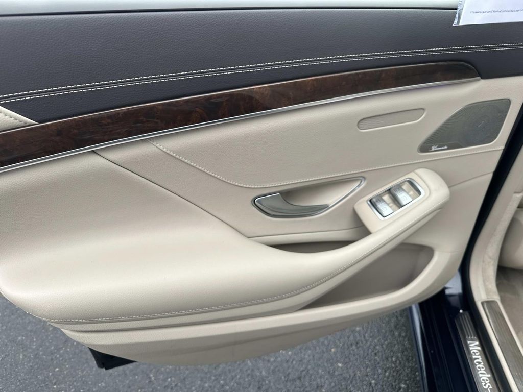 Thumbnail: 2016 Mercedes-Benz S-Class - 27