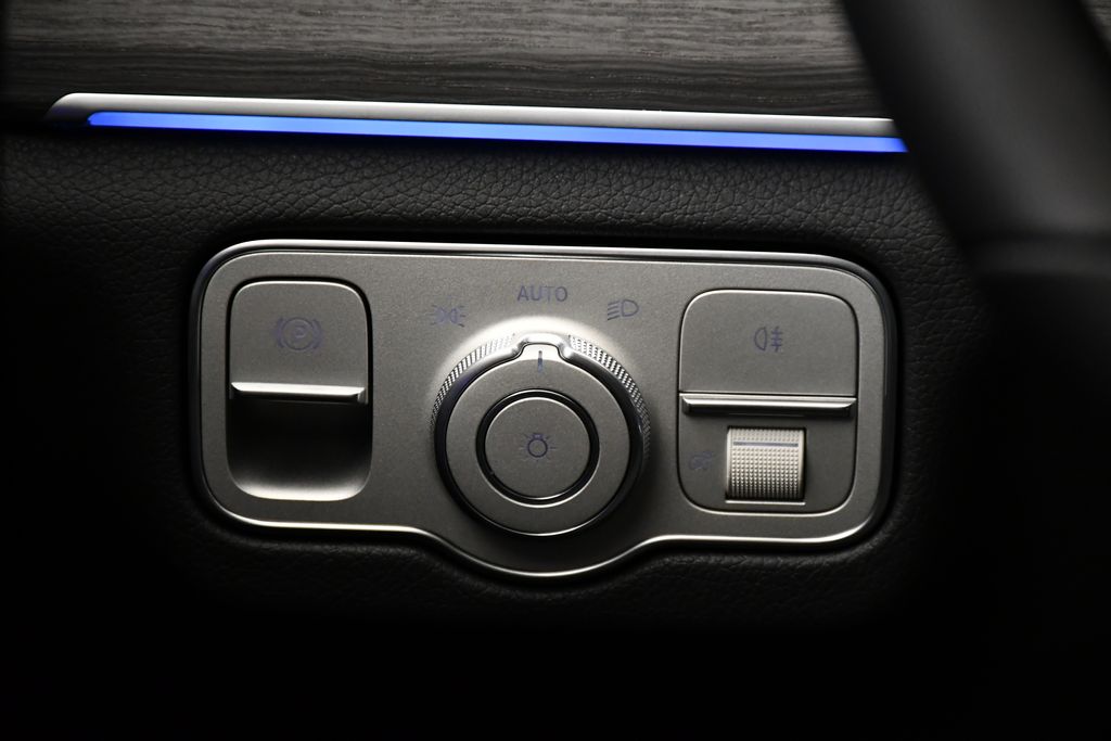 Thumbnail: 2026 Mercedes-Benz GLE - 21