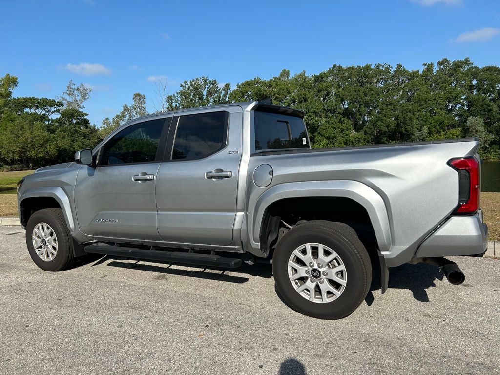 2024 Toyota Tacoma SR5 3