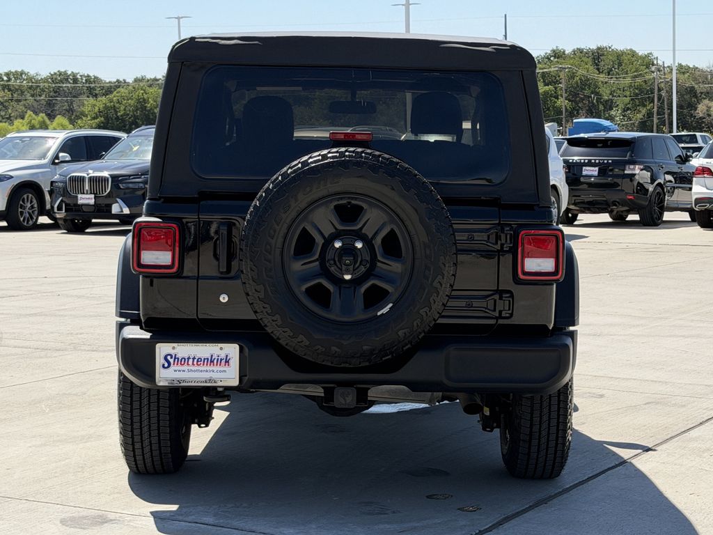 Used 2021 Jeep Wrangler SUV