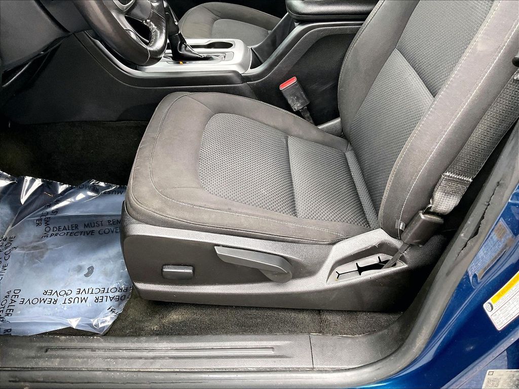 2019 Chevrolet Colorado — photo 32