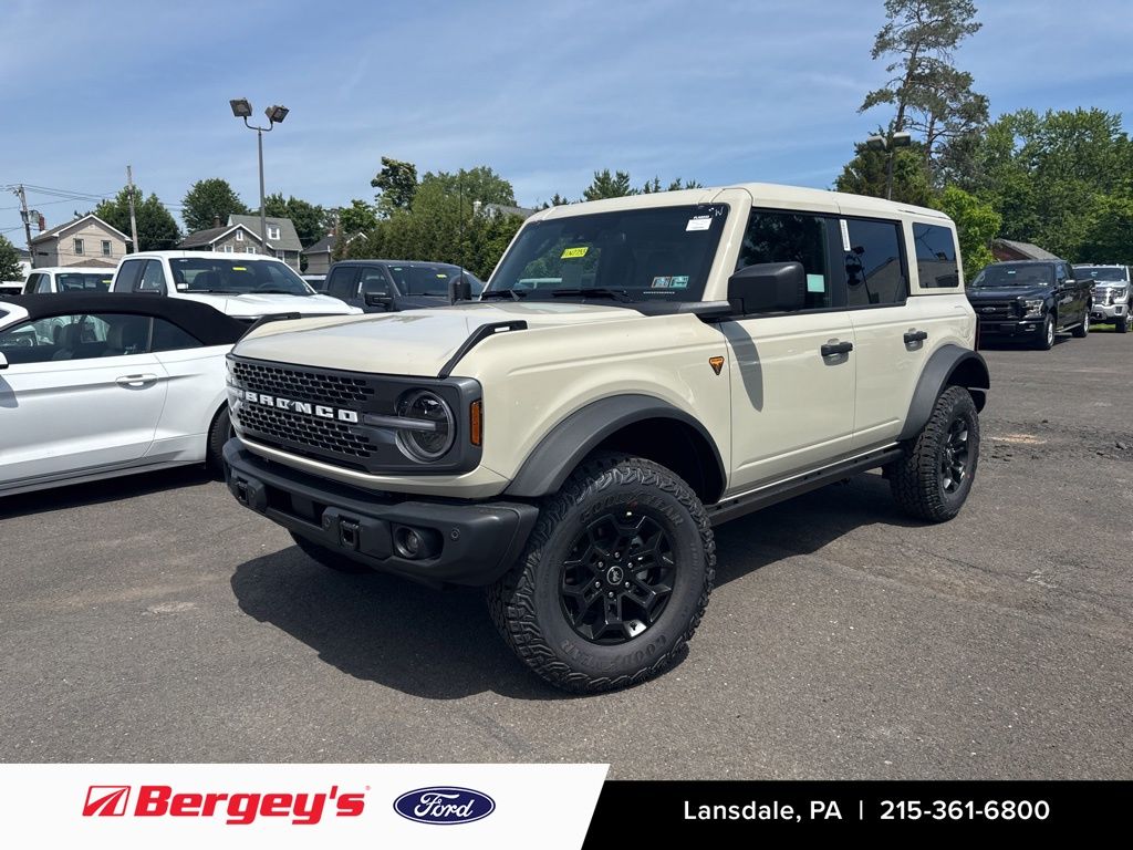 Desert Sand 2026 Ford Bronco Badlands 4-Door 4WD SUV / Crossover Four-Wheel Drive Automatic