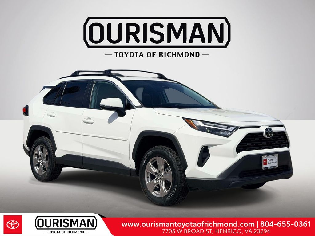 White 2022 Toyota RAV4 XLE AWD SUV / Crossover All-Wheel Drive 8-Speed Automatic
