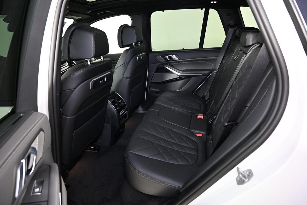 Thumbnail: 2026 BMW X5 - 24