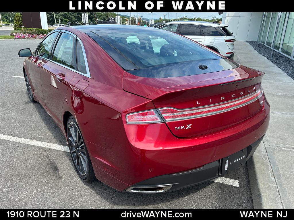 View vehicle photo 3