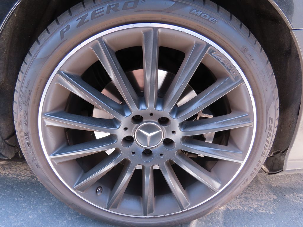 Thumbnail: 2019 Mercedes-Benz C-Class - 16