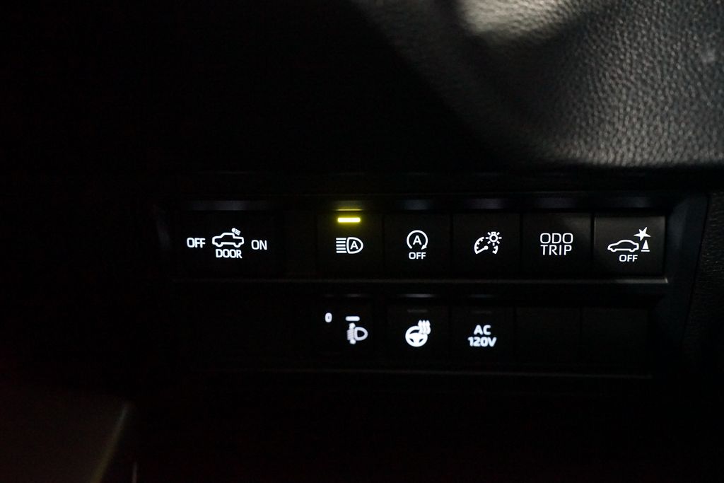 Thumbnail: 2025 Toyota Tundra - 25