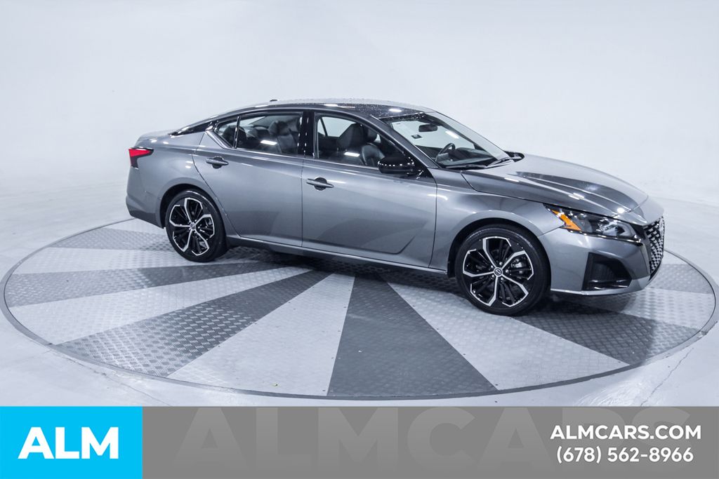 Used 2025 Gray Nissan 2.5 SR image 17