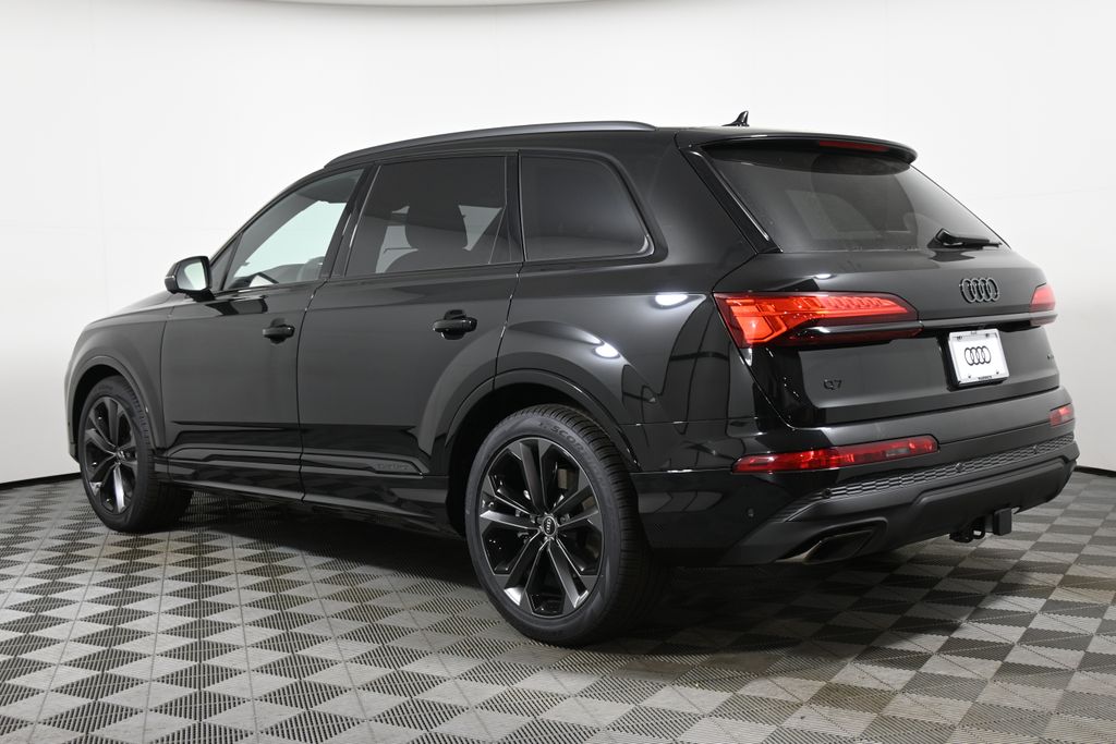 Thumbnail: 2026 Audi Q7 - 5