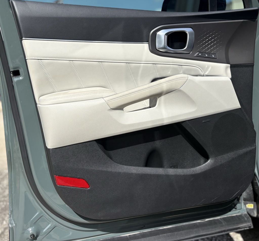 2025 Kia Sorento Hybrid SX Prestige Green at Community Kia