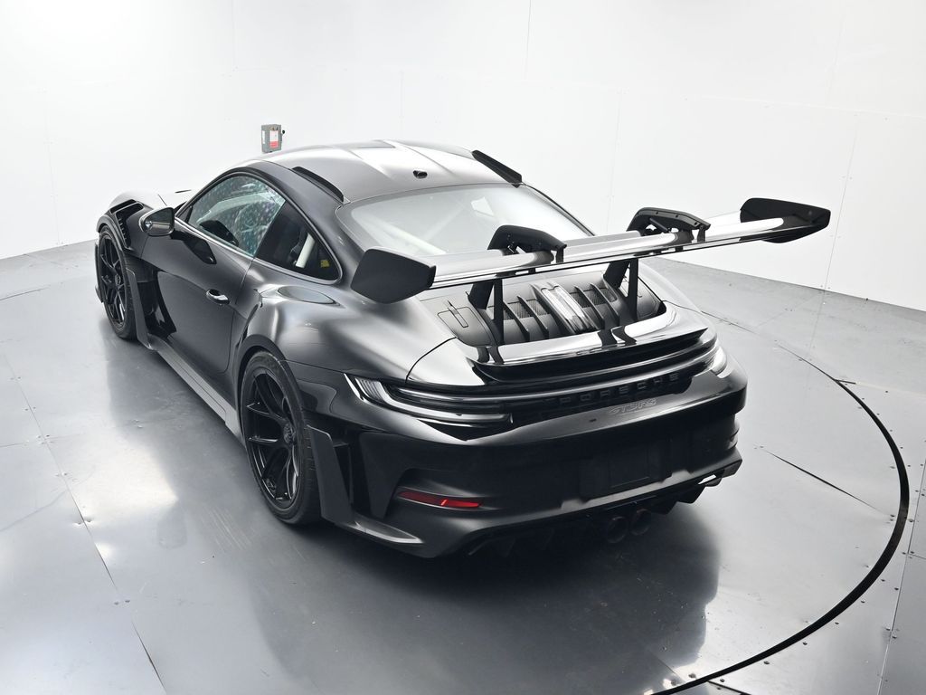Used 2024  Porsche  image 41
