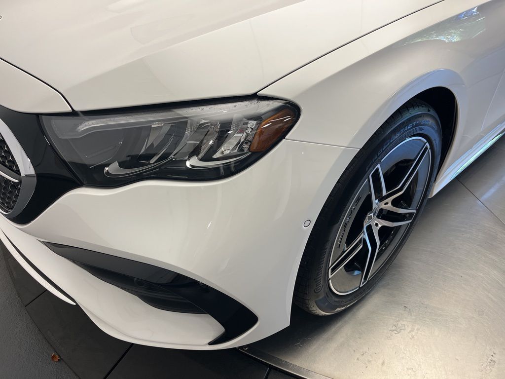 Thumbnail: 2026 Mercedes-Benz E-Class - 9