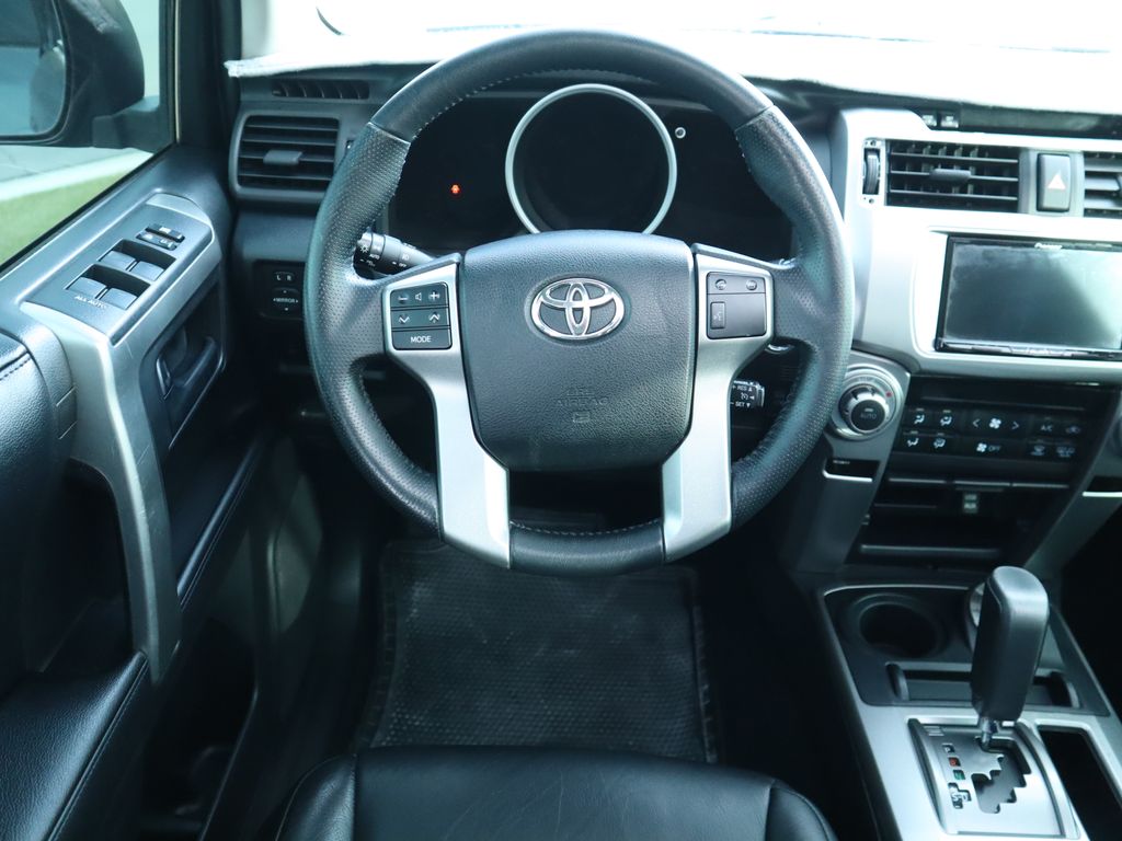 2013 Toyota 4Runner SR5 10