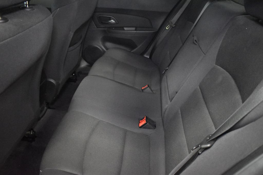 2012 Chevrolet Cruze LT 27