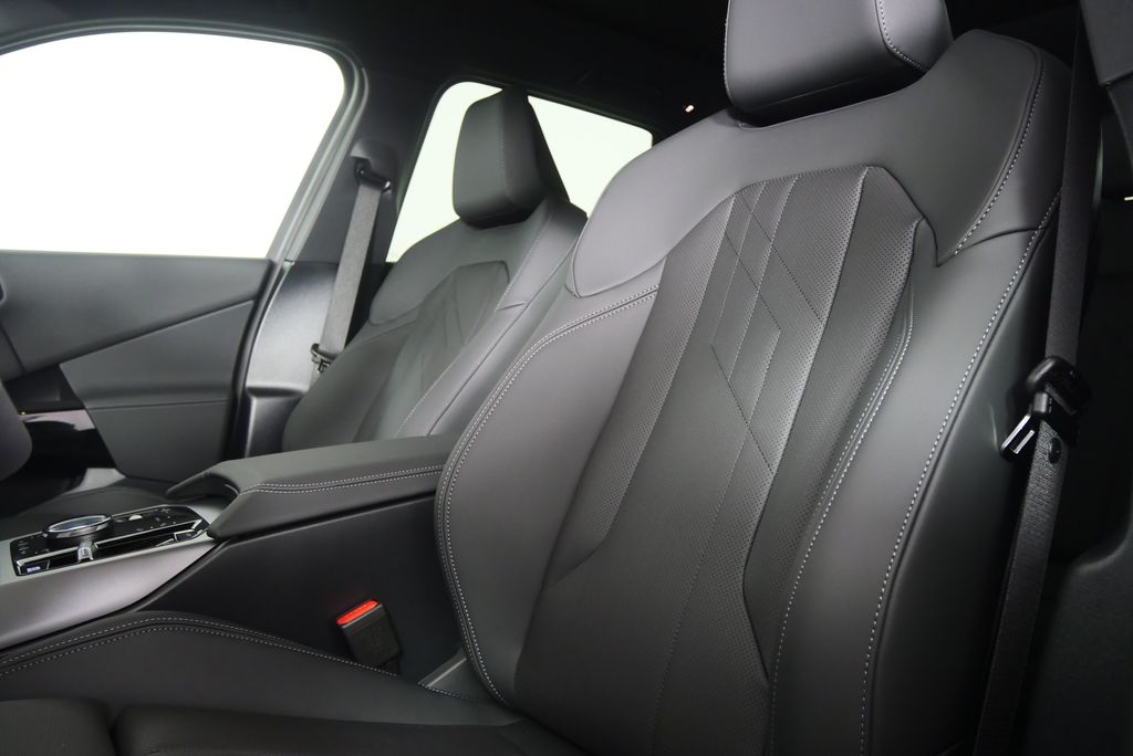 Thumbnail: 2026 BMW X3 - 11