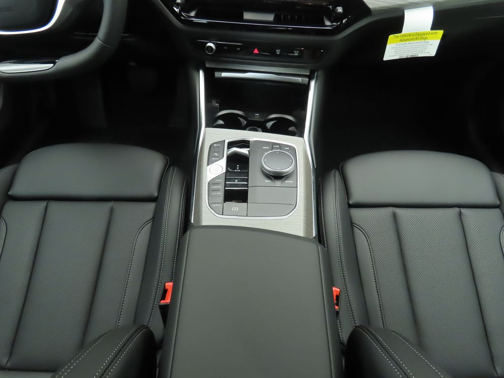 Thumbnail: 2026 BMW 3 Series - 16