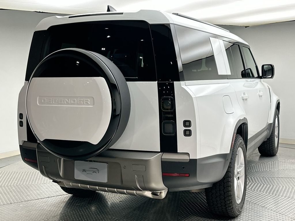 Thumbnail: 2026 Land Rover Defender - 3