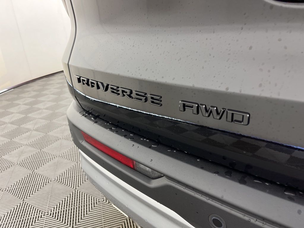 Thumbnail: 2026 Chevrolet Traverse - 21