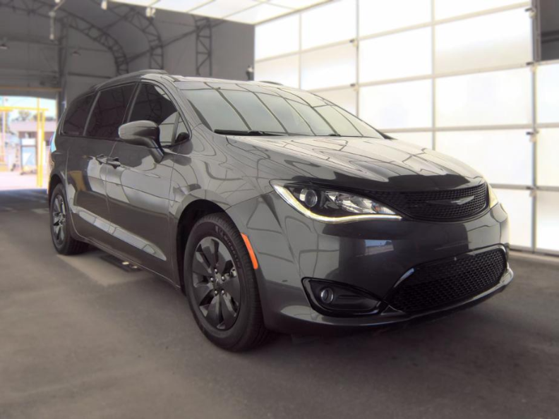 Gray (Granite Crystal Metallic Clearcoat) 2020 Chrysler Pacifica Hybrid Minivan Front-Wheel Drive Continuously Variable Transmission
