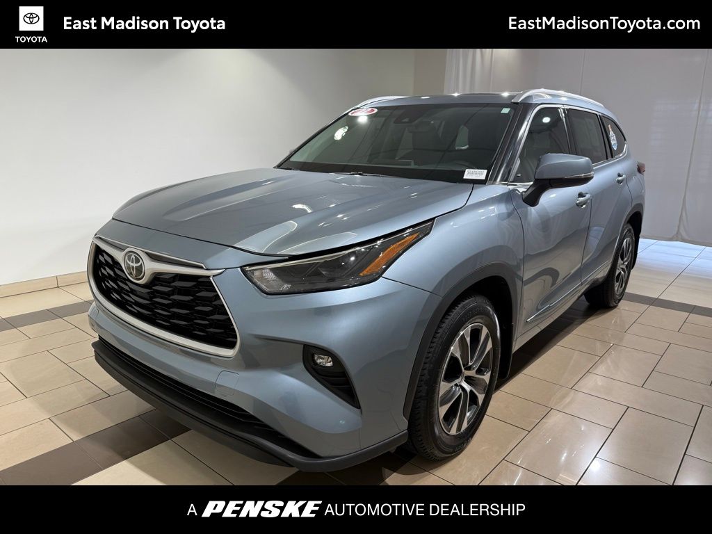2022 Toyota Highlander XLE -
                Madison, WI