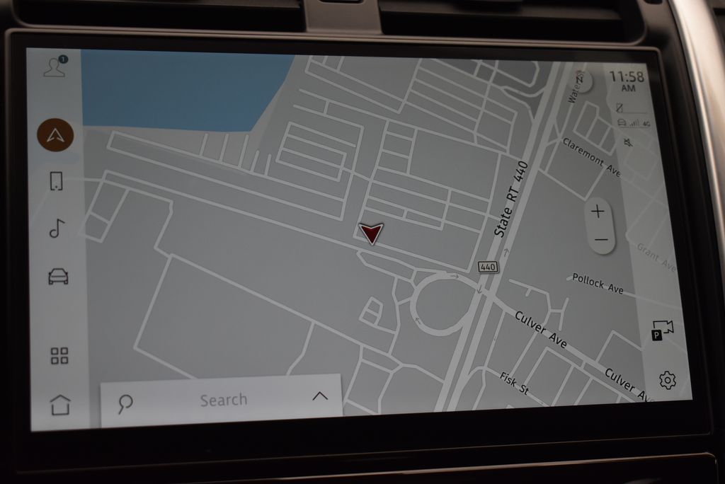 Thumbnail: 2024 Land Rover Discovery - 21