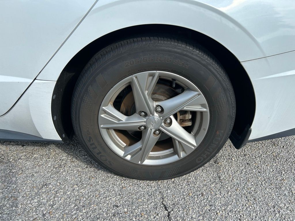 Thumbnail: 2021 Hyundai Sonata - 9