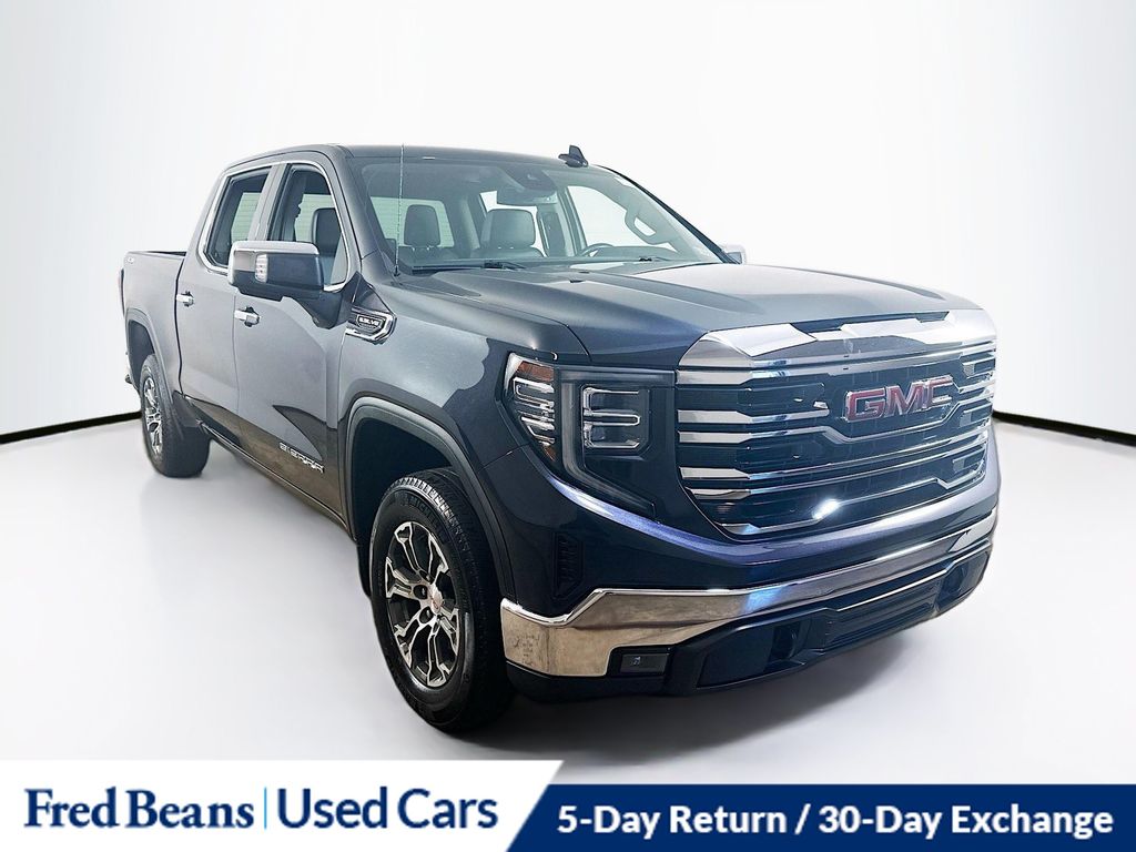 2025 GMC Sierra 1500 SLT Crew Cab 4WD