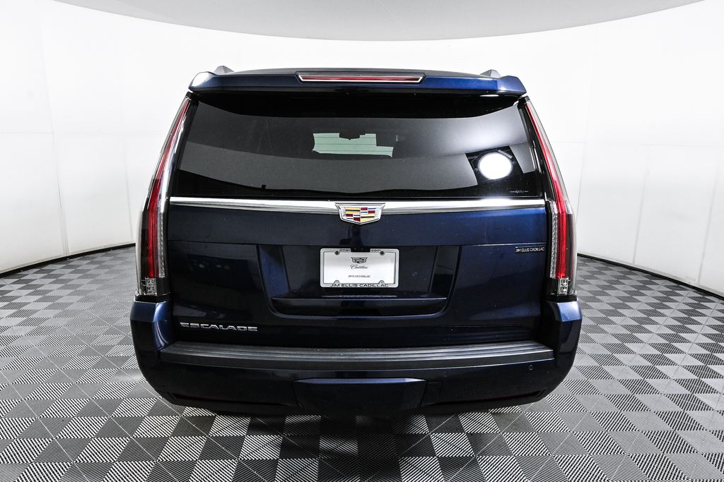 2020 Cadillac Escalade Luxury 5