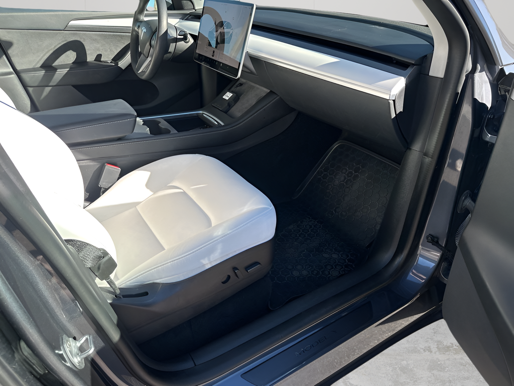 Used Car 2022 Tesla Model Y  Performance For Sale Under $35,000 In Austin, Texas