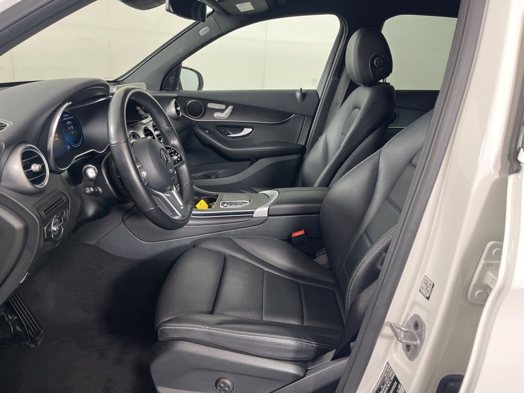 Thumbnail: 2022 Mercedes-Benz GLC - 23